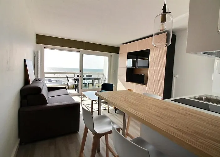 Annonce Professionnelle, Avec Très Belle Vue Mer, 3ème étage, Pour 4 Personnes Max Appartamento